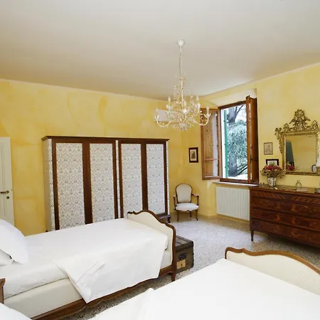 Villa Ampia Con Parco A *
