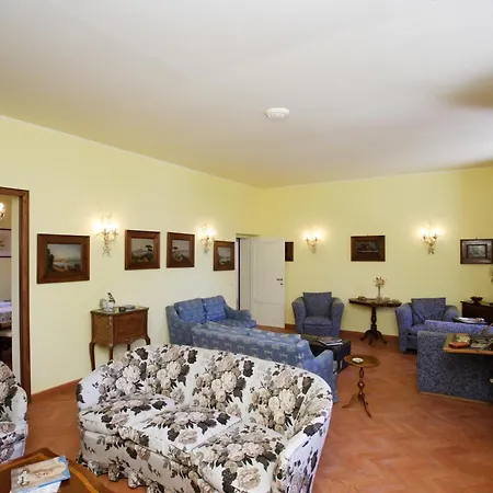 Ampia Con Parco A Villa Sansepolcro