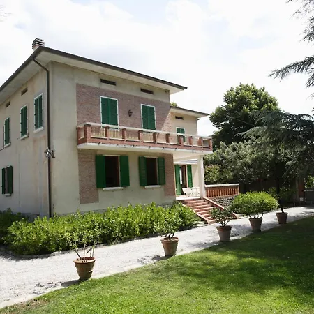 Ampia Con Parco A Villa